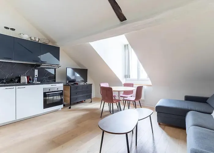 Grands Boulevards 52 Cosy 1br-4p * Paris