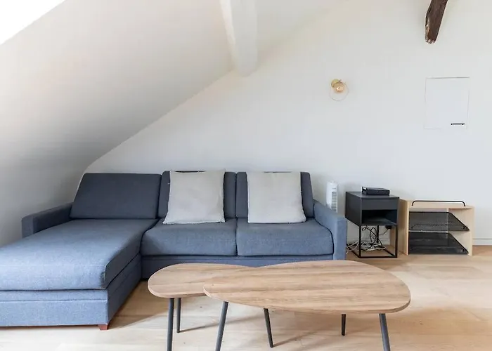 Grands Boulevards 52 Cosy 1br-4p Apartment Paris