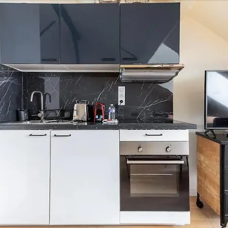 Grands Boulevards 52 Cosy 1br-4p